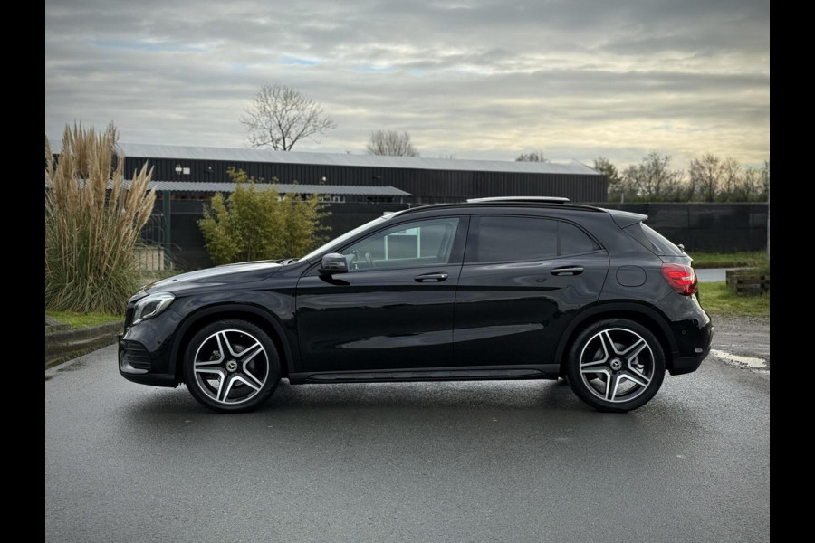 Mercedes-Benz GLA 180 AMG Panoramadak|Camera|Stoelverw.|Night pakket|Keyless-Go|