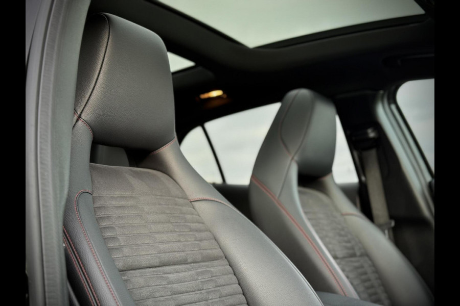 Mercedes-Benz GLA 180 AMG Panoramadak|Camera|Stoelverw.|Night pakket|Keyless-Go|