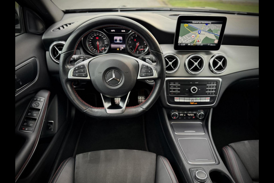 Mercedes-Benz GLA 180 AMG Panoramadak|Camera|Stoelverw.|Night pakket|Keyless-Go|