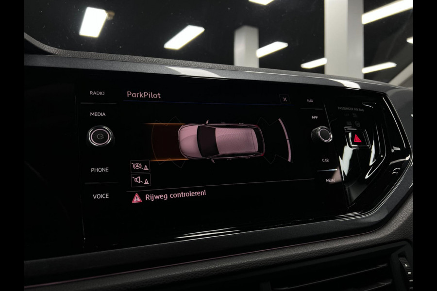 Volkswagen Polo 1.0 TSI Highline |Clima| PDC|Carplay |Navi |