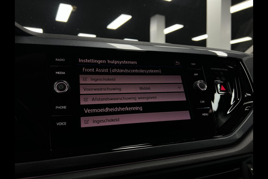 Volkswagen Polo 1.0 TSI Highline |Clima| PDC|Carplay |Navi |