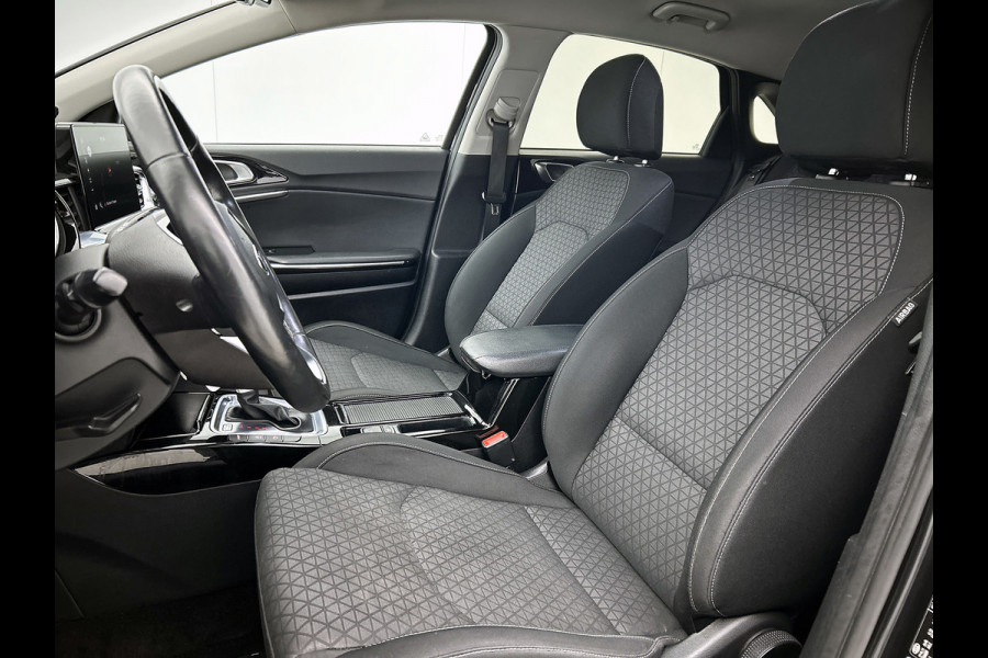 Kia Ceed 1.4 T-GDi DynamicLine | 140PK | CARPLAY | STUUR STOELVERW | ADD CRUISE | CLIMATE | LANE ASS |ACHTERCAM | PERF ONDERHOUD |