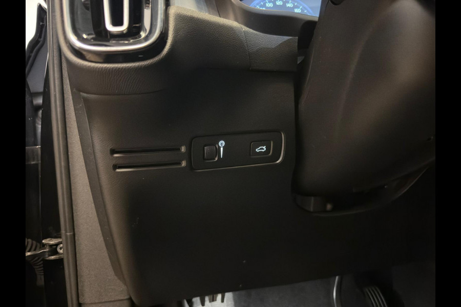 Volvo XC40 1.5 T3 Momentum Pro|AUTOMAAT|WEINIG KM|INRUIL MOGELIJK