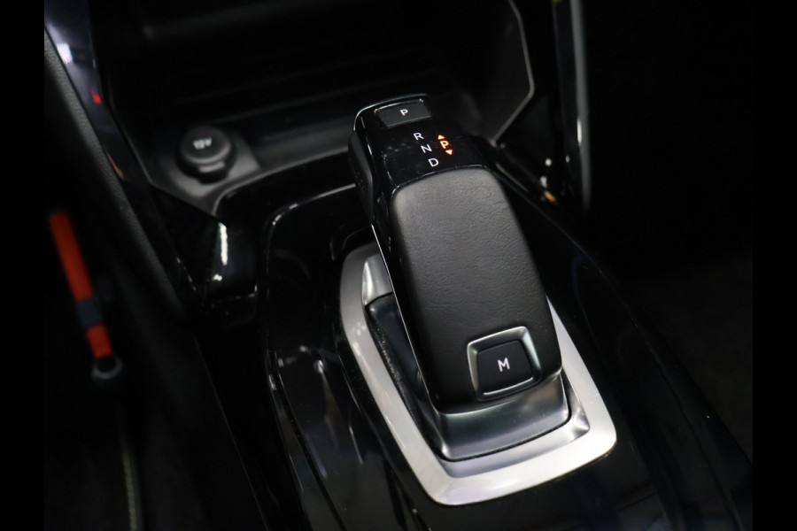 Peugeot 208 1.2 PureTech GT Automaat [PANORAMADAK, DIGITAL DASHBOARD, APPLE CARPLAY, ANDROID, DIGITAL COCKPIT, SPORTSTOELEN, SPORTSTUUR, CAMERA, PDC V+A, CRUISE, CLIMATE, NIEUWSTAAT]