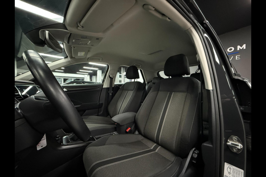 Volkswagen T-Roc 1.0 TSI | Carplay | Lane | Virtual |Led |