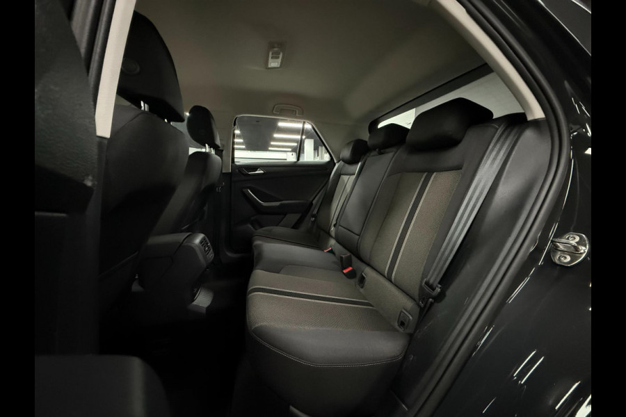 Volkswagen T-Roc 1.0 TSI | Carplay | Lane | Virtual |Led |