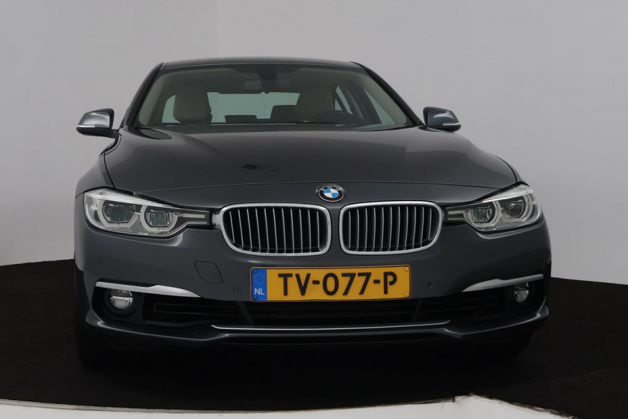 BMW 3 Serie 318i Luxury Edition (DEALER ONDERHOUDEN, PARKEERSENSOREN, NAVIGATIE, AUTOMAAT, CRUISE CONTROL)