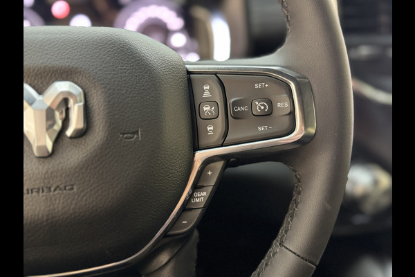 Dodge Ram MY25 Laramie High Spec SST 3.0L TT 420pk pass.scherm
