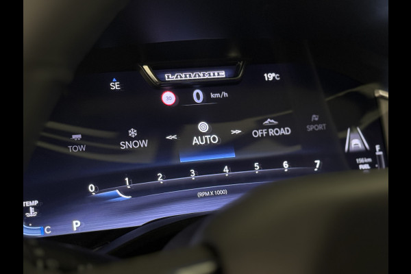 Dodge Ram MY25 Laramie High Spec SST 3.0L TT 420pk pass.scherm