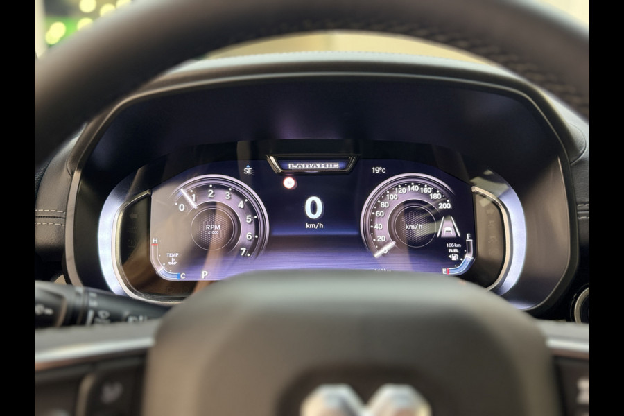 Dodge Ram MY25 Laramie High Spec SST 3.0L TT 420pk pass.scherm