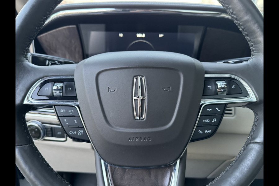 Lincoln Navigator BLACK LABEL FULL SPEC.