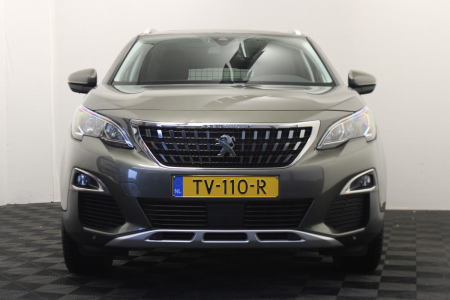 Peugeot 3008 1.2 PureTech Allure Pano