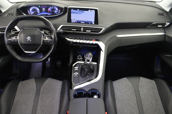 Peugeot 3008 1.2 PureTech Allure Pano