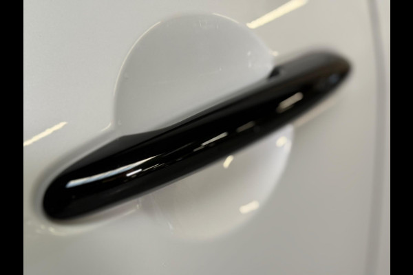 MINI Mini 2.0 Cooper S Essential | Pano | Keyless | HUD | Harman/Kardon | Sfeerverlichting | camera