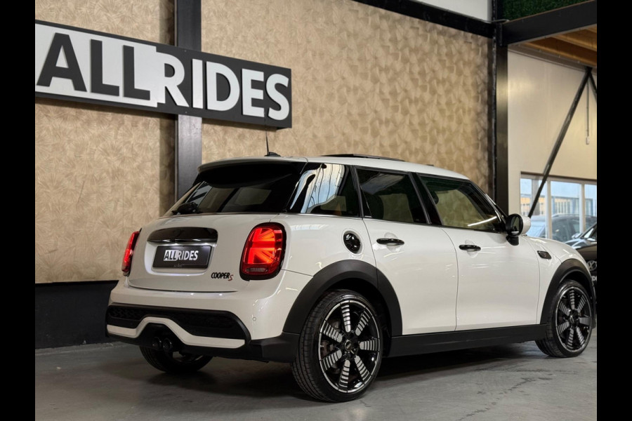 MINI Mini 2.0 Cooper S Essential | Pano | Keyless | HUD | Harman/Kardon | Sfeerverlichting | camera