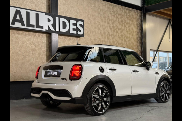 MINI Mini 2.0 Cooper S Essential | Pano | Keyless | HUD | Harman/Kardon | Sfeerverlichting | camera