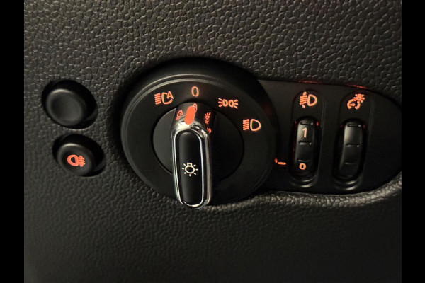 MINI Mini 2.0 Cooper S Essential | Pano | Keyless | HUD | Harman/Kardon | Sfeerverlichting | camera