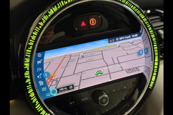 MINI Mini 2.0 Cooper S Essential | Pano | Keyless | HUD | Harman/Kardon | Sfeerverlichting | camera