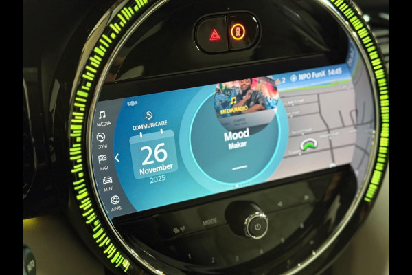 MINI Mini 2.0 Cooper S Essential | Pano | Keyless | HUD | Harman/Kardon | Sfeerverlichting | camera