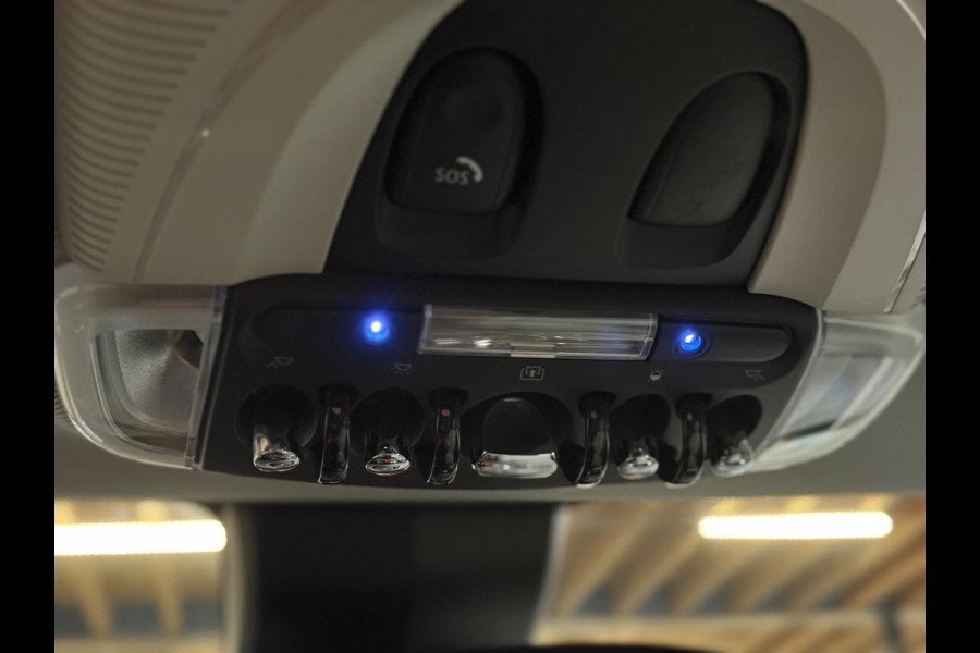 MINI Mini 2.0 Cooper S Essential | Pano | Keyless | HUD | Harman/Kardon | Sfeerverlichting | camera