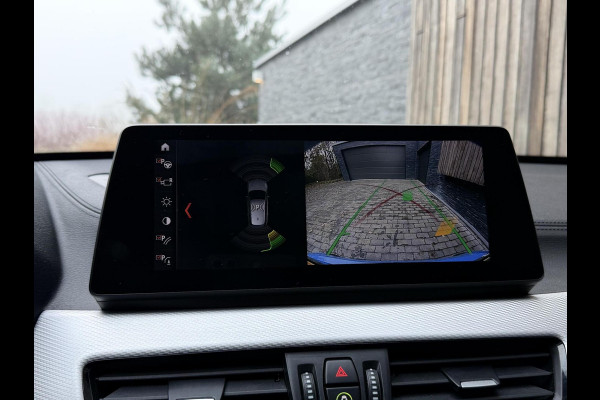 BMW X1 xDrive25e M-sport Automaat | Panoramadak | Leren bekleding | Stoelverwarming | LED verlichting | Climate & cruise control | Misa