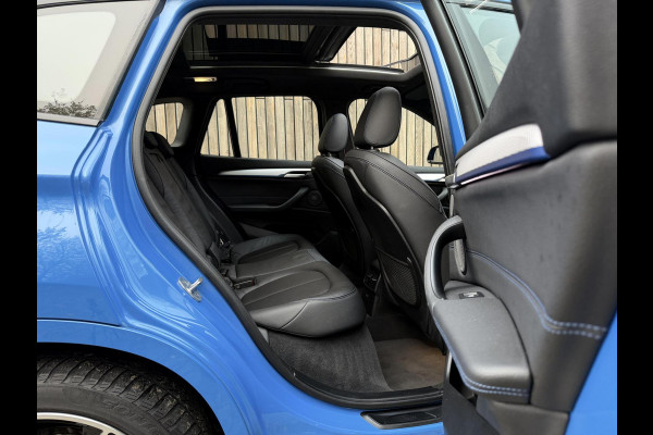 BMW X1 xDrive25e M-sport Automaat | Panoramadak | Leren bekleding | Stoelverwarming | LED verlichting | Climate & cruise control | Misa