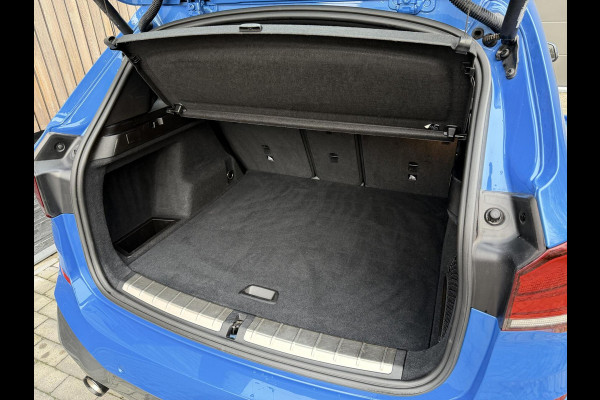 BMW X1 xDrive25e M-sport Automaat | Panoramadak | Leren bekleding | Stoelverwarming | LED verlichting | Climate & cruise control | Misa