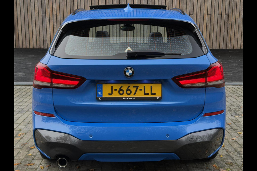 BMW X1 xDrive25e M-sport Automaat | Panoramadak | Leren bekleding | Stoelverwarming | LED verlichting | Climate & cruise control | Misa