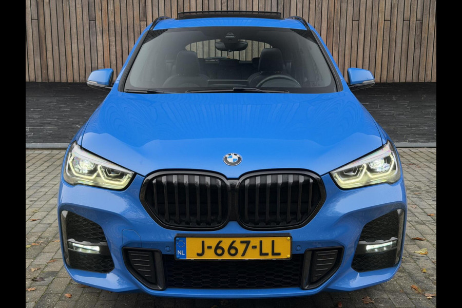 BMW X1 xDrive25e M-sport Automaat | Panoramadak | Leren bekleding | Stoelverwarming | LED verlichting | Climate & cruise control | Misa