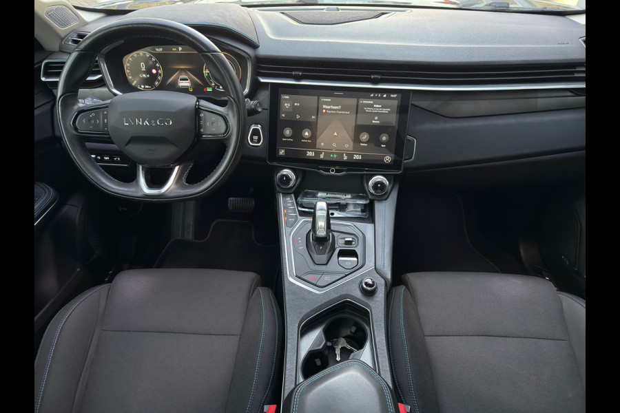 Lynk & Co 01 1.5 l Pano l Infinity Sound l ACC l Camera l IZGST l