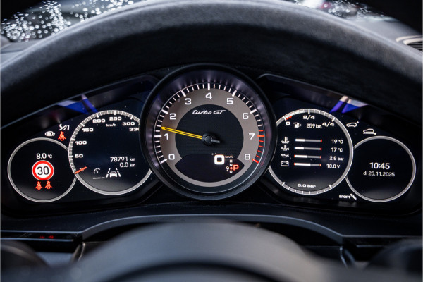 Porsche Cayenne Coupé 4.0 Turbo GT - Individual | Sport Chrono | Luchtvering | HUD