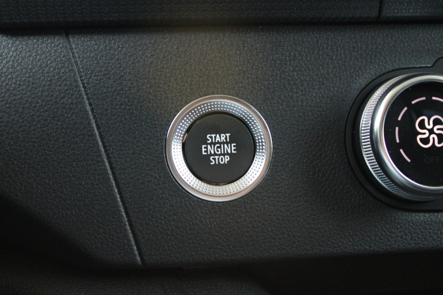 Renault Kangoo E-Tech Advance L2 44 kWh 123pk - Carplay - Stoelverwarming - PDC - Navi - Betimmering - LED - DAB - Cruise - Rijklaar