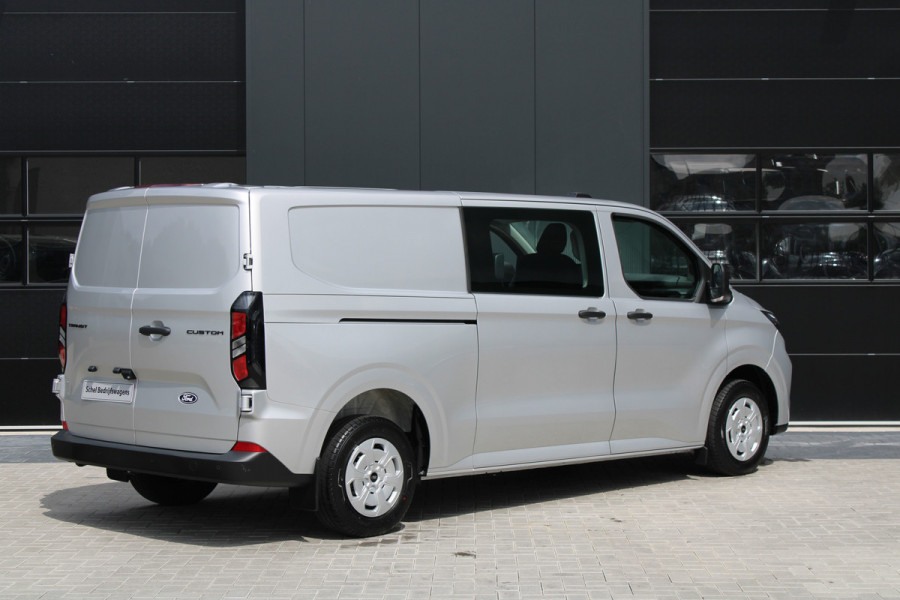 Ford Transit Custom 320 2.0 TDCI L2H1 Trend DC 136pk - 5 zits - Elek Trekhaak - LED - Stoelverwarming - Carplay/Android - Rijklaar
