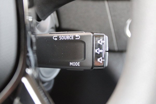 Renault Kangoo E-Tech Advance L2 44 kWh 123pk - Trekhaak - Stoelverwarming - PDC - Navi - Betimmering - LED - DAB - Cruise - Rijklaar