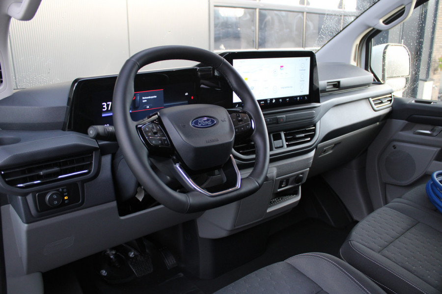 Ford E-Transit Custom 340 L2H1 Limited 65 kWh 218pk - 2x Schuif - LED - 360 Camera - B&O - ACC - Navi - Stoel/Stuurverwarming - Rijklaar