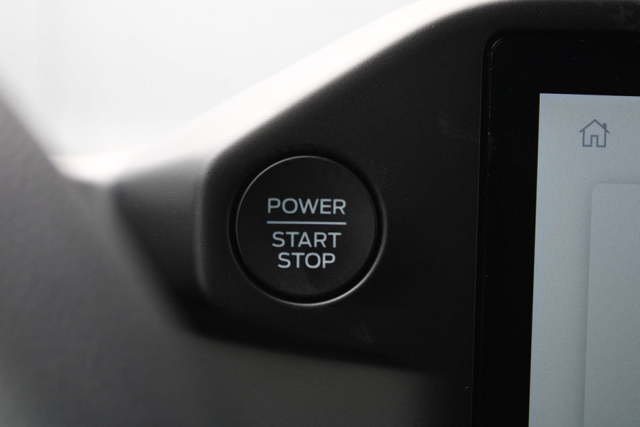 Ford Transit Custom 320 2.0 TDCI L2H1 Trend DC 136pk - 5 zits - Elek Trekhaak - LED - Stoelverwarming - Carplay/Android - Rijklaar