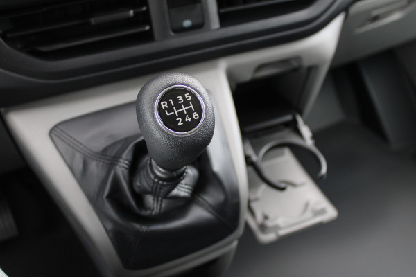Ford Transit Custom 320 2.0 TDCI L2H1 Trend DC 136pk - 5 zits - Elek Trekhaak - LED - Stoelverwarming - Carplay/Android - Rijklaar