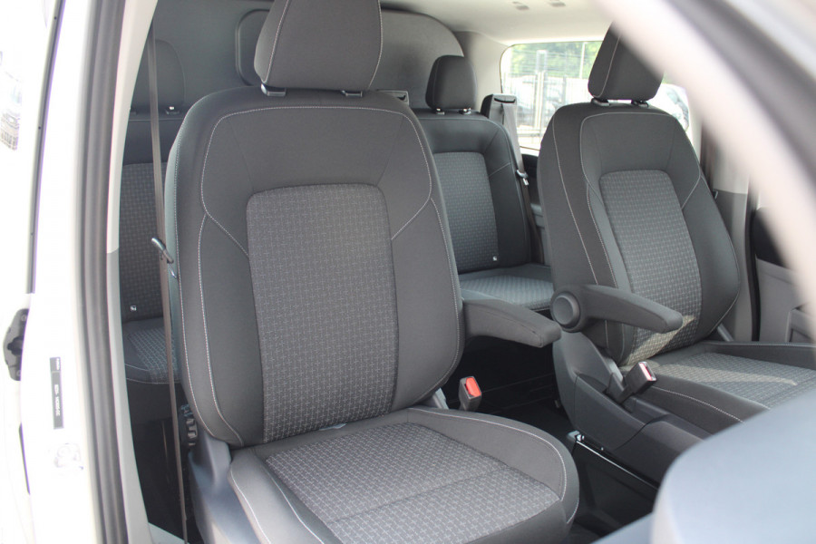 Ford Transit Custom 320 2.0 TDCI L2H1 Trend DC 136pk - 5 zits - Elek Trekhaak - LED - Stoelverwarming - Carplay/Android - Rijklaar