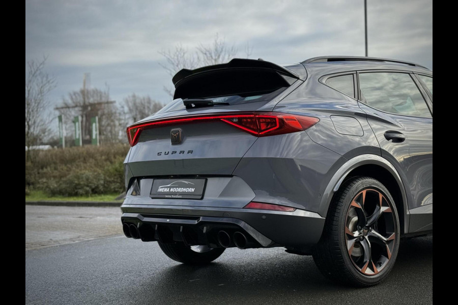 CUPRA Formentor 1.4 e-Hybrid VZ Performance Copper Style Panoramadak|Schaalstoelen|360° Camera|Stuurverw.|Keyless|