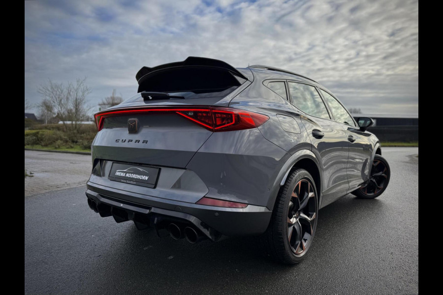 CUPRA Formentor 1.4 e-Hybrid VZ Performance Copper Style Panoramadak|Schaalstoelen|360° Camera|Stuurverw.|Keyless|