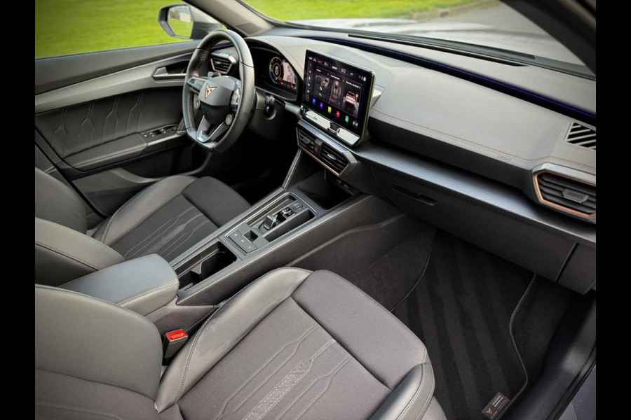 CUPRA Formentor 1.4 e-Hybrid VZ Performance Copper Style Panoramadak|Schaalstoelen|360° Camera|Stuurverw.|Keyless|