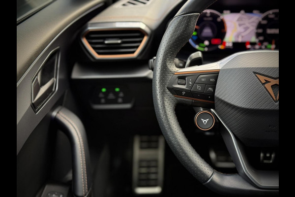 CUPRA Formentor 1.4 e-Hybrid VZ Performance Copper Style Panoramadak|Schaalstoelen|360° Camera|Stuurverw.|Keyless|
