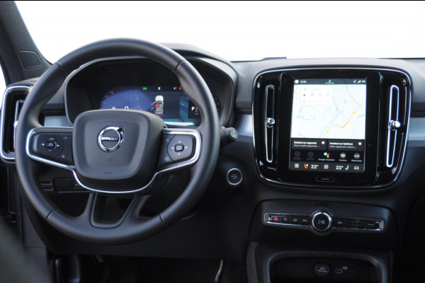 Volvo XC40 B4 211PK Automaat Plus Dark / Adaptive cruise control / Elektrische stoelen / Harman Kardon audio / Pilot assist / BLIS / Stoel en stuur verwarming / Elektrische achterklep / Parkeersensoren met camera / Google infotainment