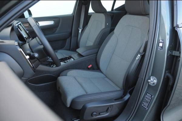 Volvo XC40 B4 211PK Automaat Plus Dark / Adaptive cruise control / Elektrische stoelen / Harman Kardon audio / Pilot assist / BLIS / Stoel en stuur verwarming / Elektrische achterklep / Parkeersensoren met camera / Google infotainment