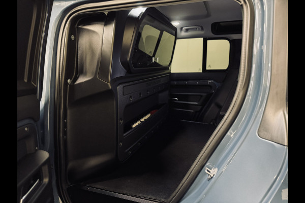 Land Rover Defender 110 3.0 D300 S HardTop Commercial | Trekhaak | Luchtvering | 360 camera