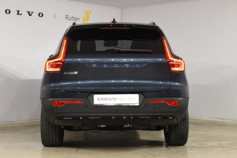 Volvo EX40 252PK Single Motor Extended Range 82 kWh Plus / Lounge Pakket / Extra getint glas / 360 Camera / 20'' velgen / Panoramadak / Zwart dak / Harman Kardon / Microtech/Nubuck