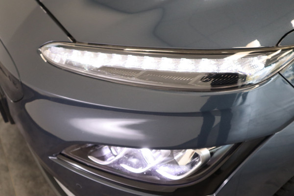 Hyundai Kona EV Fashion 64 kWh ACC Climate PDC Keyless LED 24 maanden garantie mogelijk (*vraag naar de voorwaarden)