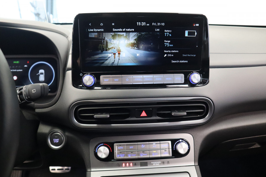 Hyundai Kona EV Fashion 64 kWh ACC Climate PDC Keyless LED 24 maanden garantie mogelijk (*vraag naar de voorwaarden)