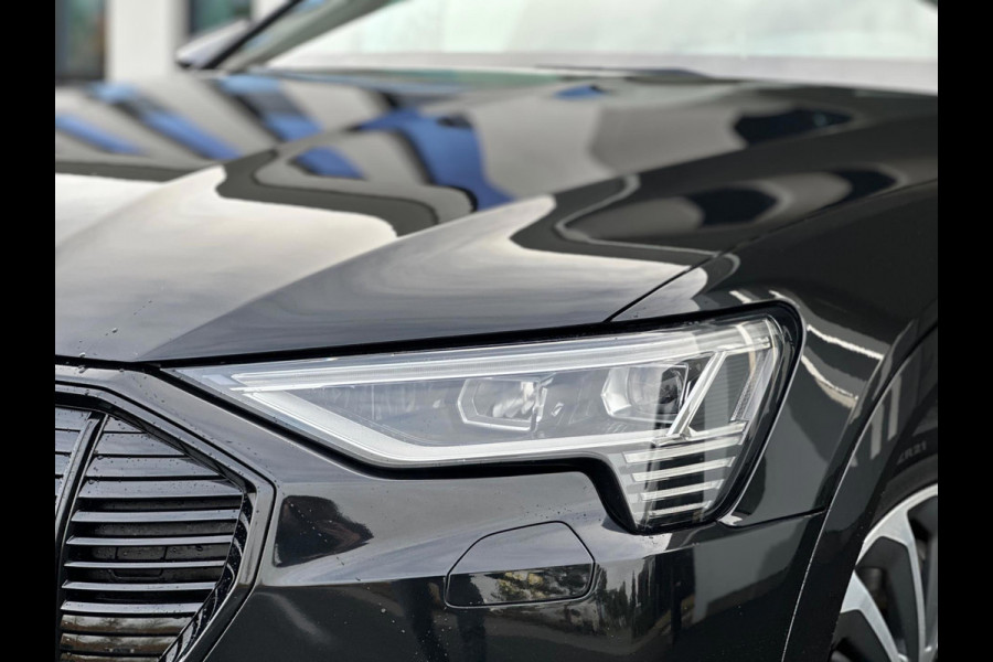 Audi e-tron E-tron 55 quattro advanced 95 kWh S-LINE, panoramadak,21 inch, 2 e eigenaar, nl auto met nationale auto pas