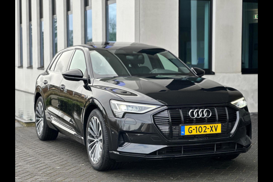Audi e-tron E-tron 55 quattro advanced 95 kWh S-LINE, panoramadak,21 inch, 2 e eigenaar, nl auto met nationale auto pas